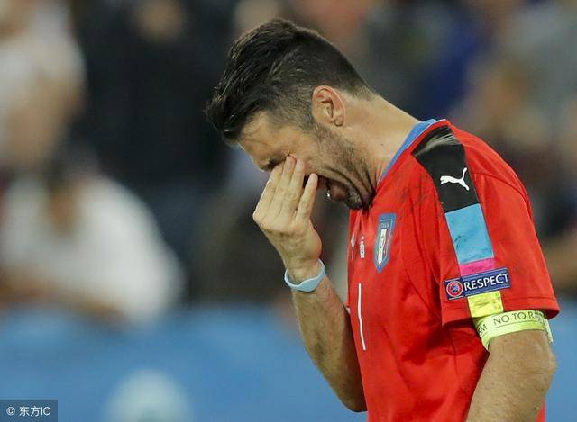 包含今晨体能课后,上海申花临场应变备战意甲,悬念犹存,更衣室氛围转暖的词条 包含今晨体能课后,上海申花临场应变备战意甲,悬念犹存,更衣室氛围转暖的词条